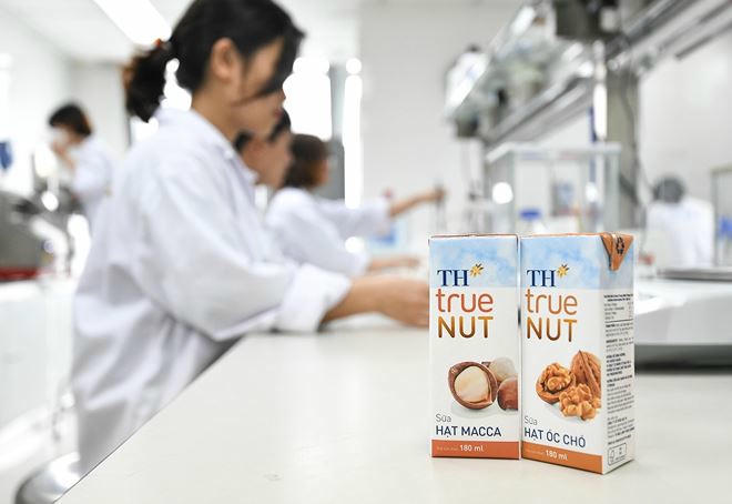 Tập đoàn TH đã nghiên cứu thành công bộ sữa hạt TH true NUT