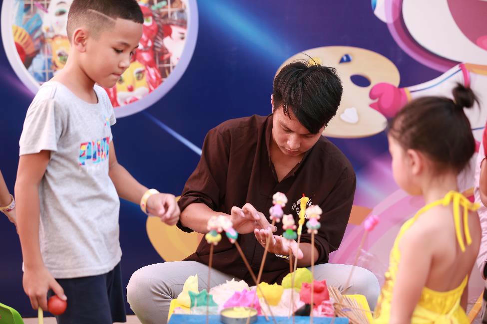 Hết mình với lễ hội Trung thu độc đáo tại Phúc Yên - Ảnh 3.