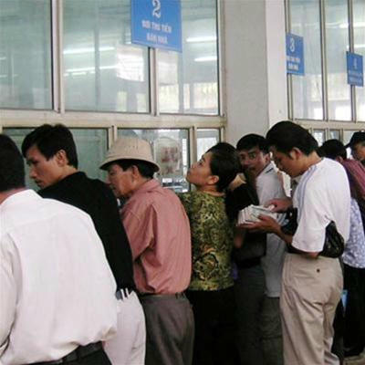 Sẽ bớt cảnh chen chúc nộp lệ phí trước bạ
