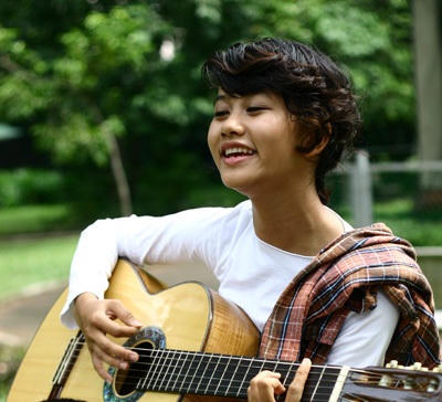 Ca sỹ Lê Cát Trọng Lý