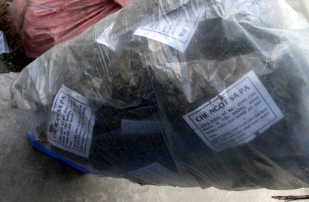 Trà Nhật biến thành Cỏ Ngọt