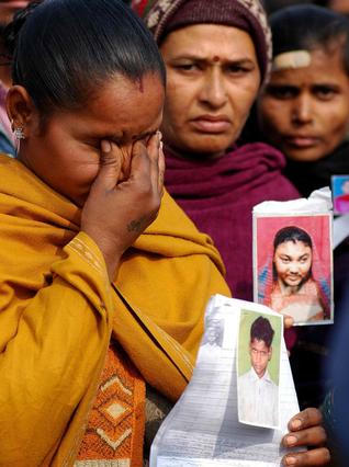 Thân nhân những người bị hại trong phiên tòa xét xử Koli