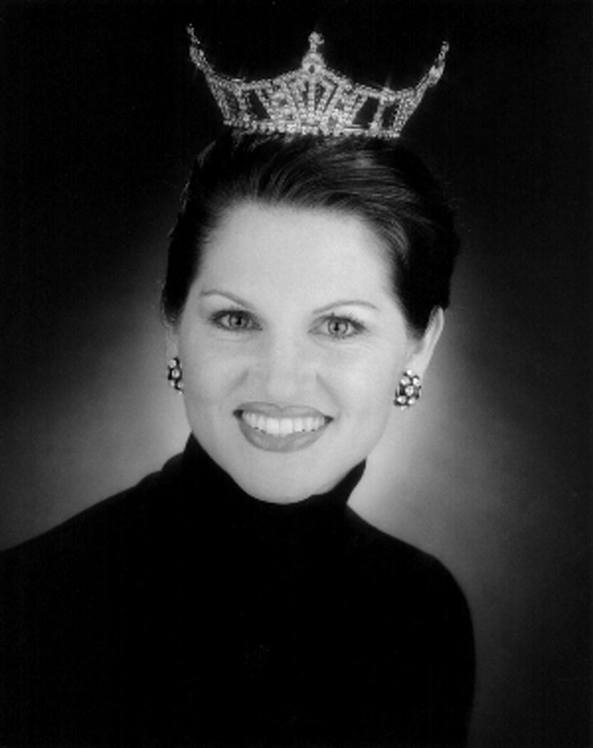 Nạn nhân Adriane Insogna – vợ cũ của hung thủ