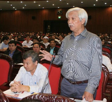 Chính ngân hàng mới là đối tượng để chúng ta cần giám sát?