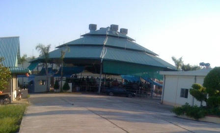 Một trường gà bề thế bên đất Campuchia.