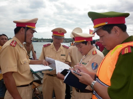 Lực lượng chức năng tại hiện trường