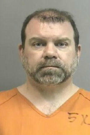 Robert Burke. Ảnh Huffington Post