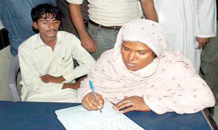 Zainab Ahmed. Ảnh The News