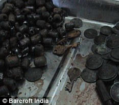 Số kim loại được lấy ra từ bụng nạn nhân.