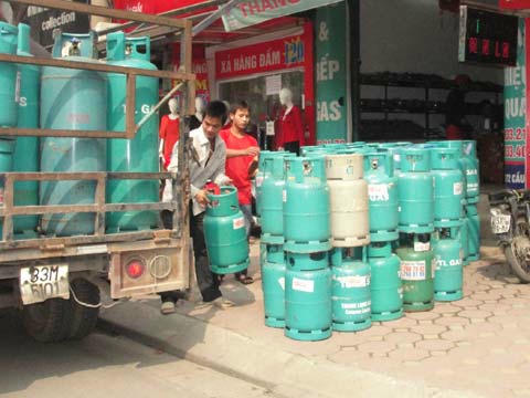 Sau các vụ cháy nổ khí gas, tâm trạng hoang mang đang bao trùm trong đời sống dân sinh.