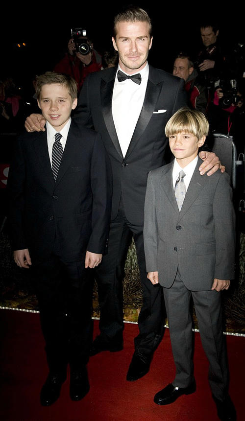 Cả Romeo cũng không kém phần bảnh trai.