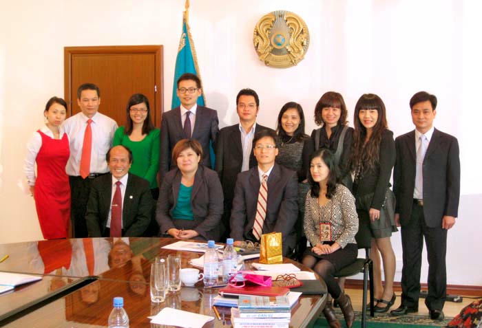 Đại diện Việt Nam và Ca-dắc-xtan tại vòng đàm phán thứ hai Hiệp định Tương trợ tư pháp trong   lĩnh vực dân sự giữa Cộng hòa xã hội chủ nghĩa Việt Nam và Cộng hòa Ca-dắc-Xtan
