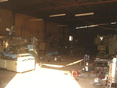 Không có dấu hiệu ngừng sản xuất do bị mất điện lâu ngày. (Ảnh chụp ngày 13/12/2011)