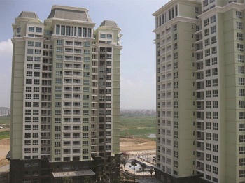 Tòa nhà chung cư trong dự án Ciputra. Ảnh minh họa của B.N