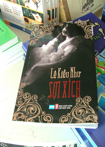 “Sợi xích” - tác phẩm tai tiếng của Lê Kiều Như
