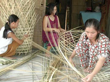 Lao động nông thôn mới chỉ được học nghề dạng thí điểm mà chưa có thực chất