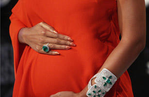 Bụng bầu của Beyoncé.