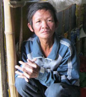  Căn nhà chòi nghèo xơ xác của bố mẹ Ph.