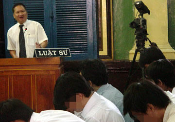 Luật sư đang tranh tụng trong một phiên tòa tại TAND TP.HCM.  Ảnh: MH