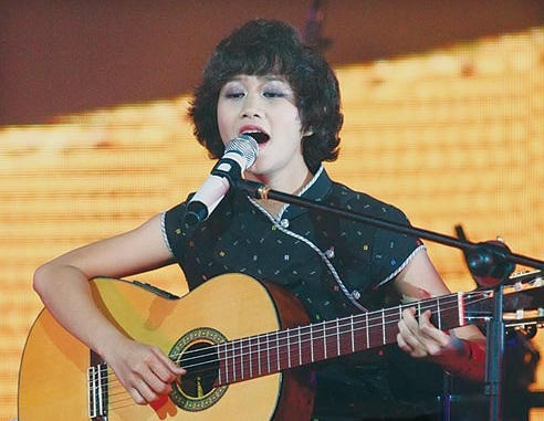 Ca sỹ Lê Cát Trọng Lý