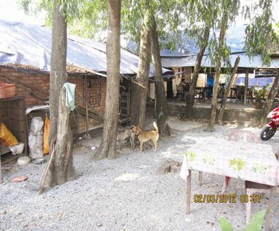 Căn nhà của gia đình ông Lung được xây dựng từ năm 1992.