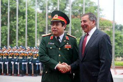 Bộ trưởng Phùng Quang Thanh tiếp Bộ trưởng Quốc phòng Mỹ.