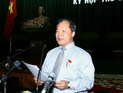 Chủ nhiệm Ủy ban pháp luật của Quốc hội Phan  Trung Lý trình bày dự kiến Chương trình xây dựng luật,  pháp lệnh của Quốc hội năm 2013