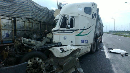 Tai nạn giao thông vẫn xảy ra ở mức báo động