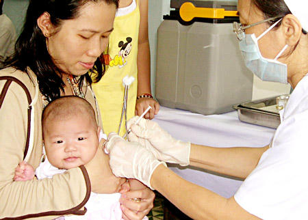 Trẻ dưới 6 tuổi cần được tạo thuận lợi về bảo hiểm y tế. Ảnh minh họa nguồn Internet