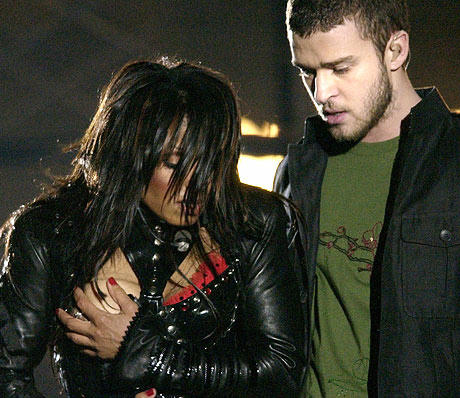 Sự cố rùm beng của Janet Jackson.  Ảnh: Telegraph