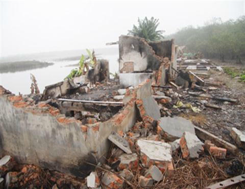 Theo Sở Tư pháp Hải Phòng, vụ thu hồi đất ở Tiên Lãng trở nên bức xúc bởi có rất nhiều quyết định hành chính (QĐHC) được ban hành do căn cứ vào VBQPPL trái pháp luật.