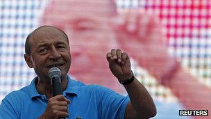 Tổng thống Traian Basescu.