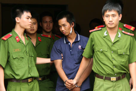 Chân dung kẻ thủ ác.