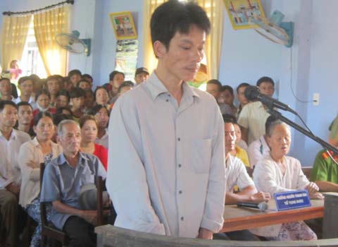 Kẻ sát nhân Hồ Văn Luật.