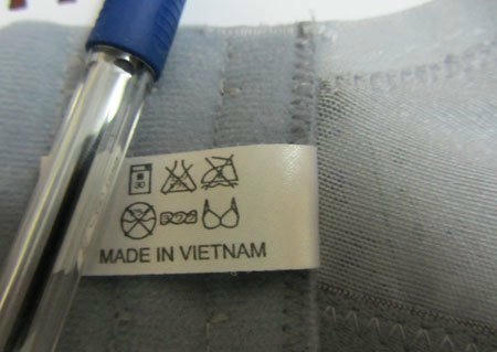 Chiếc áo ngực có mác “Made in VietNam”  có thuốc lạ của chị Huyền