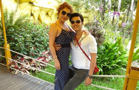 Hoàng Việt và người yêu gần 60 tuổi.