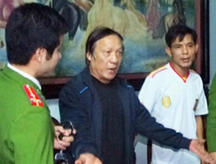 Hùng "máu" lúc bị bắt