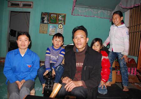 Vợ chồng Ngà - Hưng từng nhặt được 11 cây vàng từ bãi rác