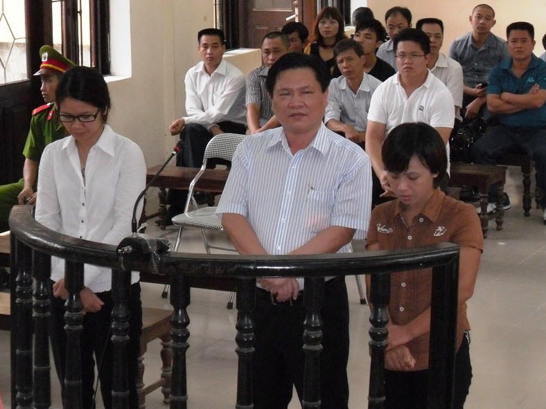 Đại gia Kinh Bắc Nguyễn Thạc Thanh trước vành móng ngựa