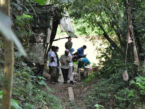 Cơ quan pháp y TP Đà Nẵng khám nghiệm tử thi nạn nhân