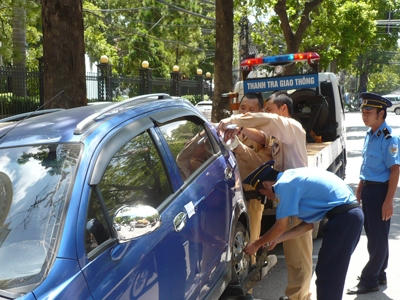 Theo Thông tư 11, từ ngày 15/4 CSGT bắt đầu xử lý xe không chính chủ. 