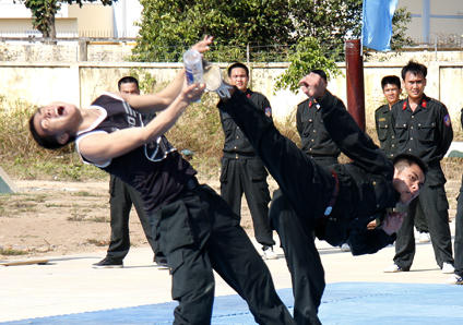 Đối kháng bằng chân