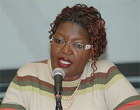 Một nhà hoạt động chống hủ tục “tẩy trần góa phụ”. Ảnh: Internet