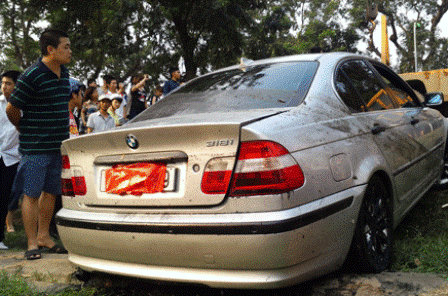 Được biết chiếc BMW đời từ năm 2003 - 2004, giá hiện nay chưa đến một tỉ.