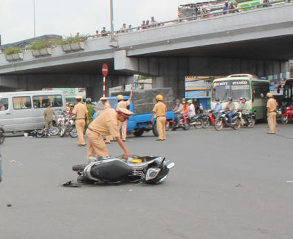 Lực lượng CSGT có mặt ghi nhận, làm rõ vụ việc