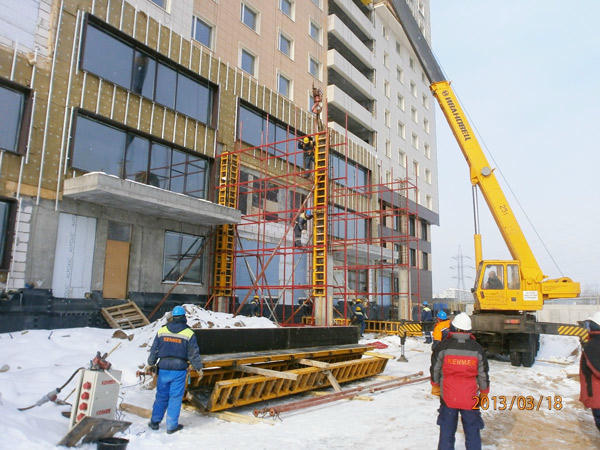 Hình ảnh thi công phần mặt tiền các tầng 1,2, 3, tòa nhà khu căn hộ-khách sạn