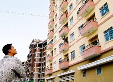 Người nghèo vẫn khó mơ mua được nhà, dù là nhà thu nhập thấp?