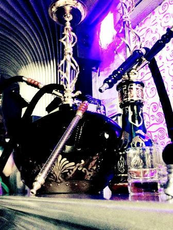 Một chiếc bình hút Shisha