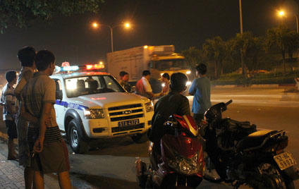 Cảnh sát khám nghiệm, làm rõ nguyên nhân 