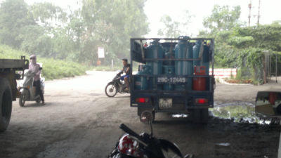 Những chiếc xe bán tải chở gas đã sang chiết đi tiêu thụ